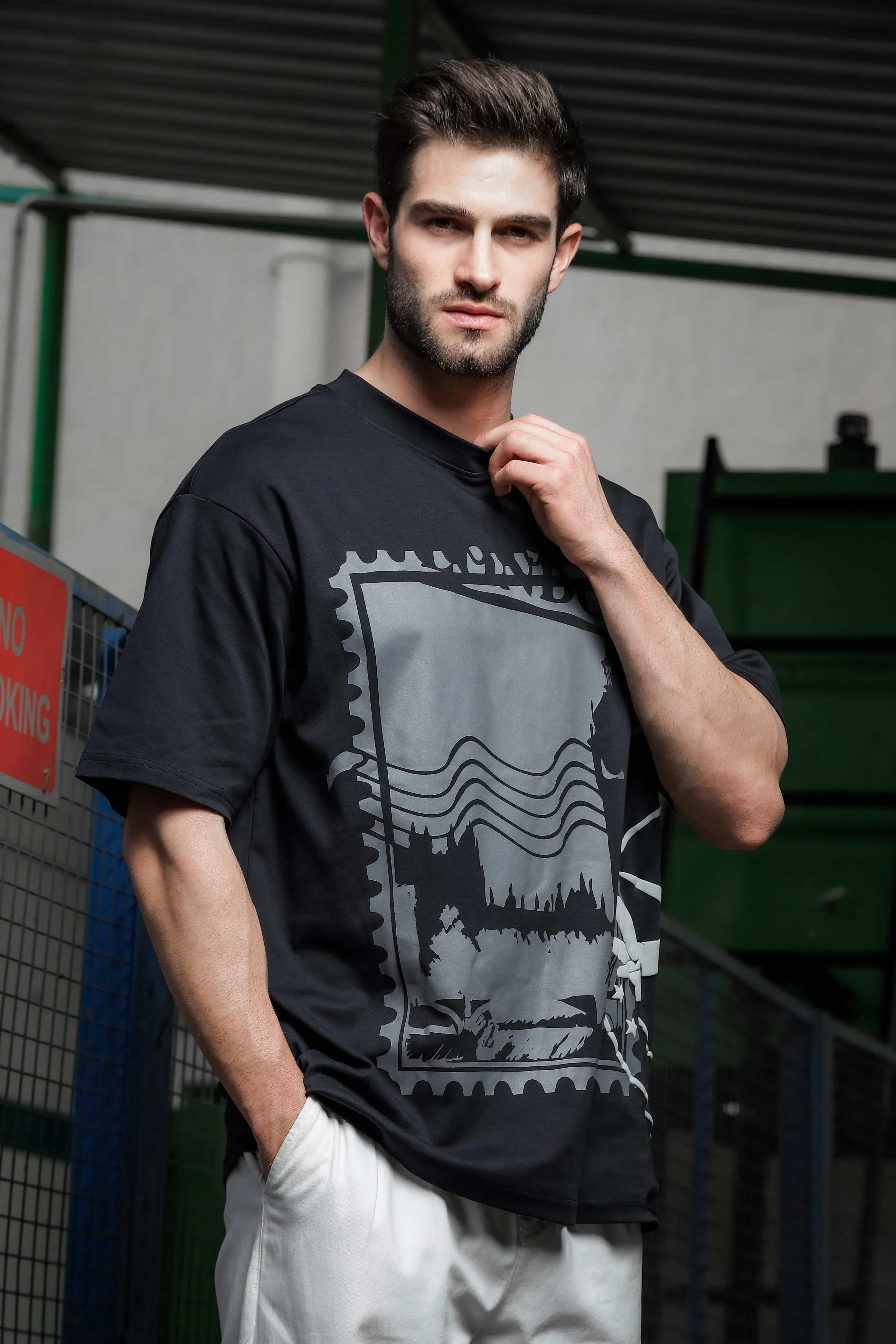 Unisex Oversized Printed Drop-Shoulder Sleeve Pure Cotton T-shirt